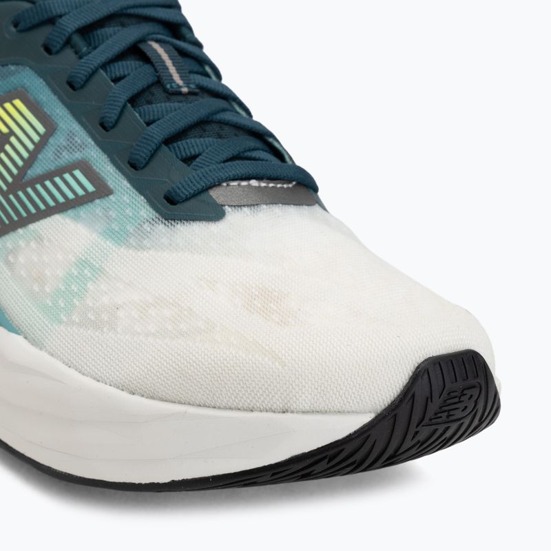 Pánské běžecké boty  New Balance FuelCell Rebel V5 medusa green/faded teal 7
