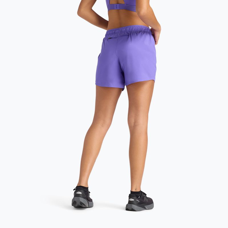 Dámské běžecké šortky New Balance RC 5" electric purple 3