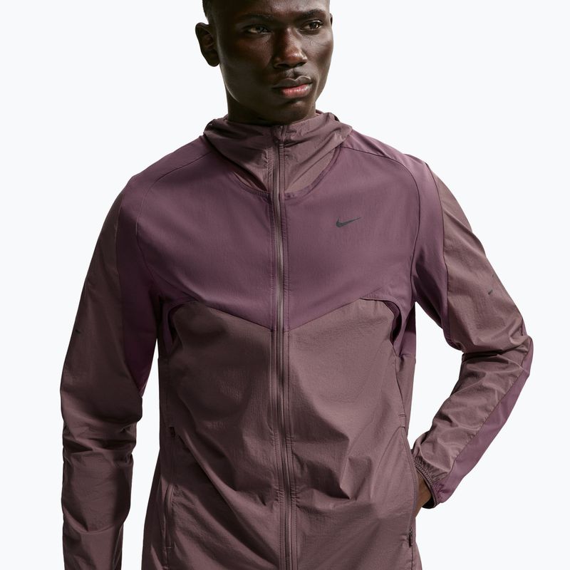Pánská běžecká bunda Nike Stride Dri-Fit dark wine/tattoo/burgundy crush 4