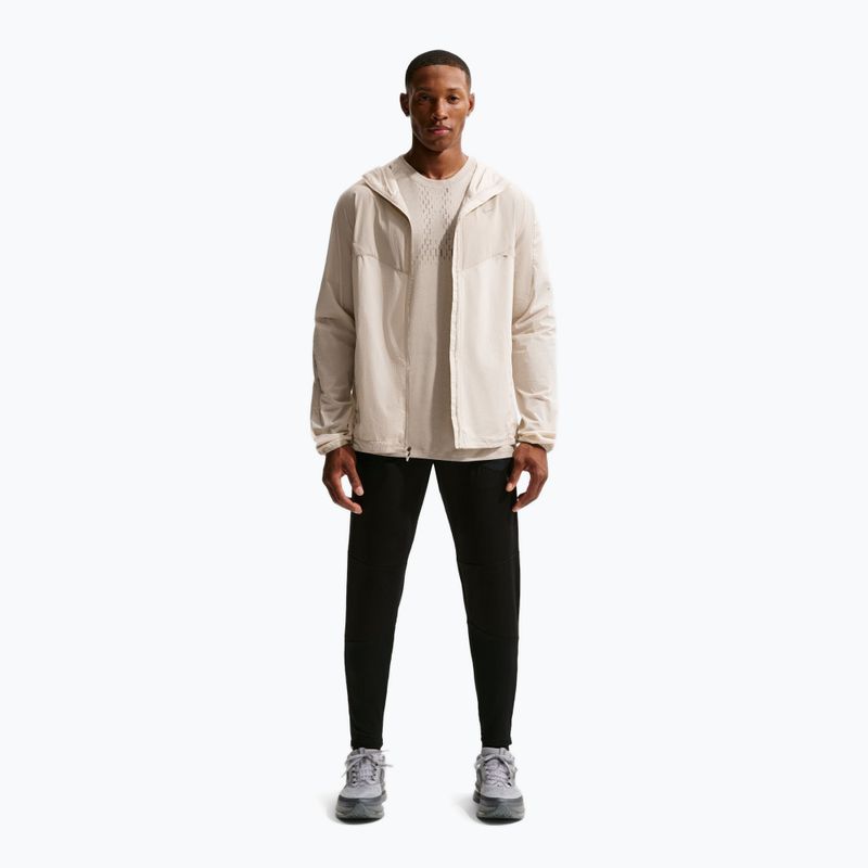 Pánská běžecká bunda Nike Stride Dri-Fit cream II/birch/natural 2