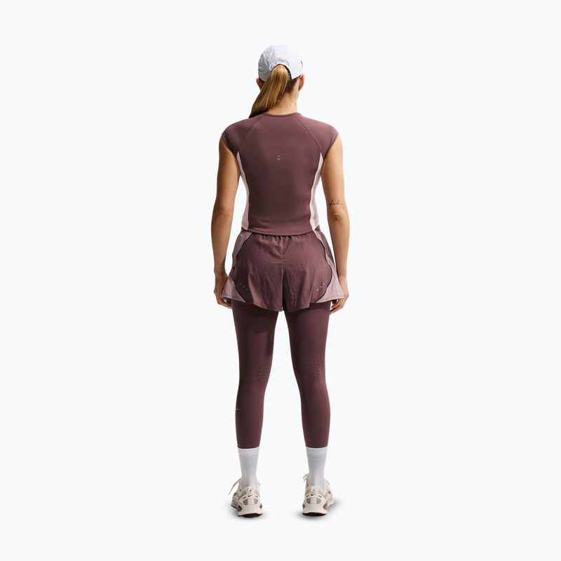 Dámské běžecké tričko Nike Swoosh Run Dri-Fit tattoo/pink foam/white 3