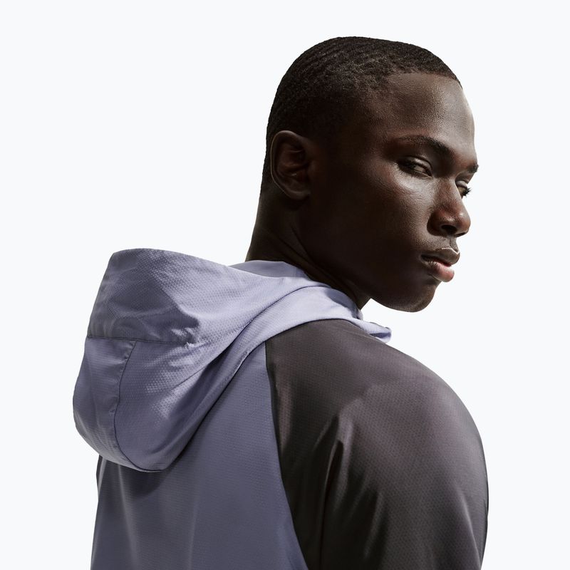 Pánská běžecká bunda Nike Impossibly Light Windrunner iron purple/black/lime blast 5