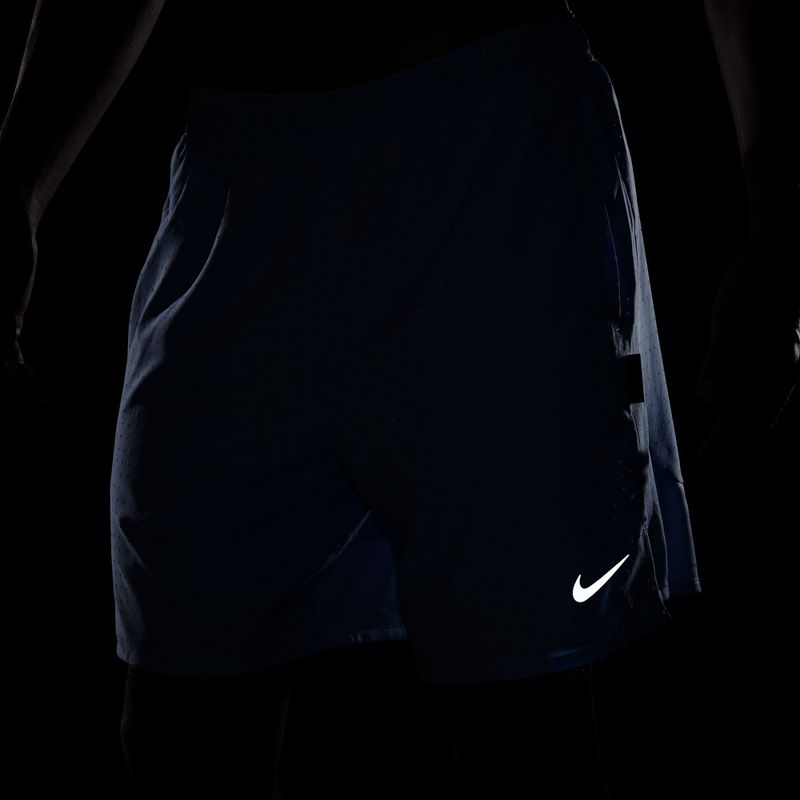 Pánské běžecké šortky Nike Challenger Dri-Fit Breathe 7" royal pulse/royal pulse 7