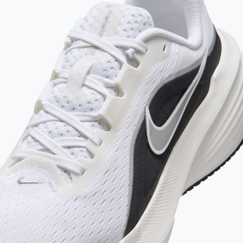 Dámské běžecké boty Nike Downshifter 14 white/summit white/metallic silver 14