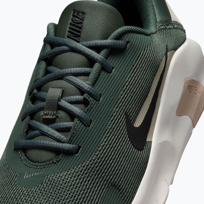 Pánské tréningové boty Nike Flex Train camo green/summit white/cream Ii/black 8