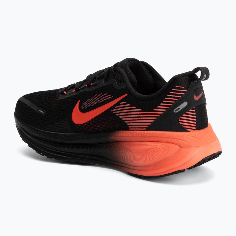 Pánské běžecké boty Nike Vomero 18 black/university red/bright crimson 3