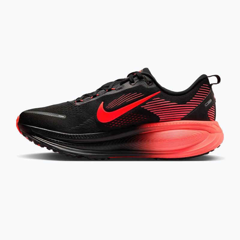 Pánské běžecké boty Nike Vomero 18 black/university red/bright crimson 9