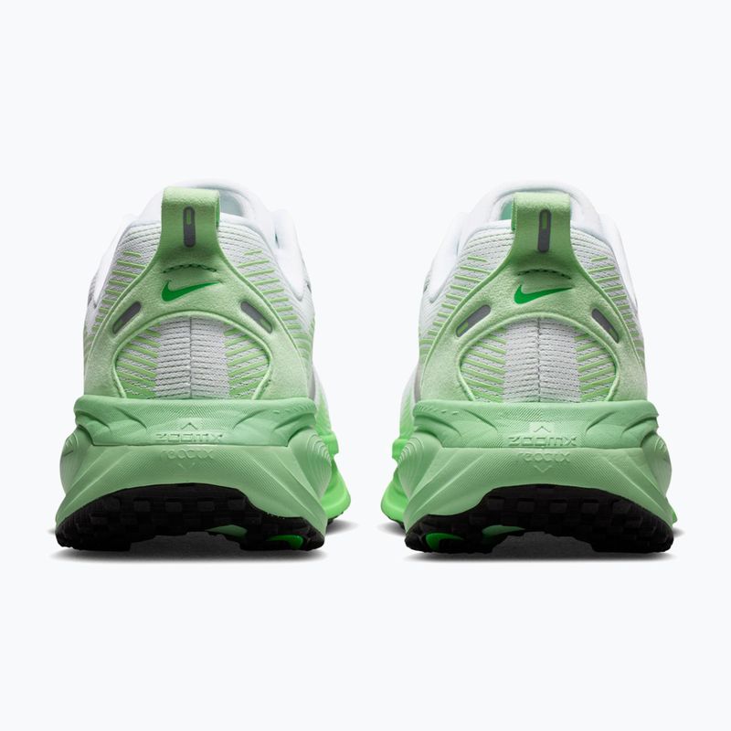Dámské běžecké boty Nike Vomero 18 white/illusion green/metallic silver 13