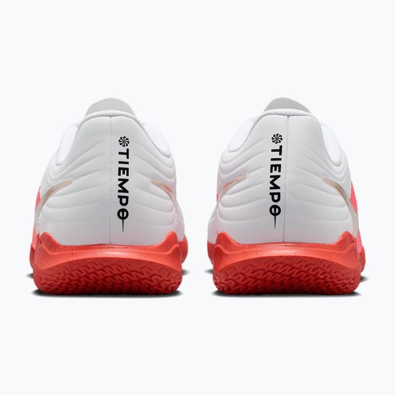 Pánské kopačky Nike Tiempo Maestro Club white/bright crimson/blur 2