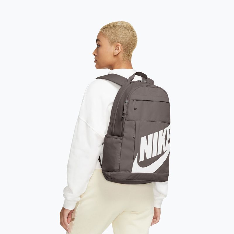 Městský batoh Nike Elemental 21 l cave stone/cave stone/white 9