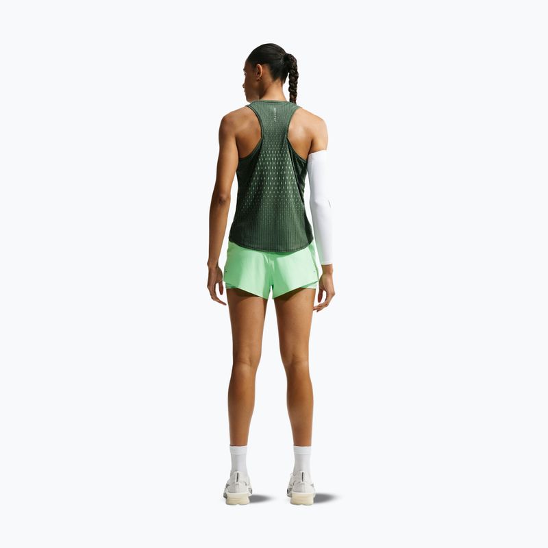 Dámské běžecké tričko Nike Swift Aero-FIT Tank Top black/light green spark 3