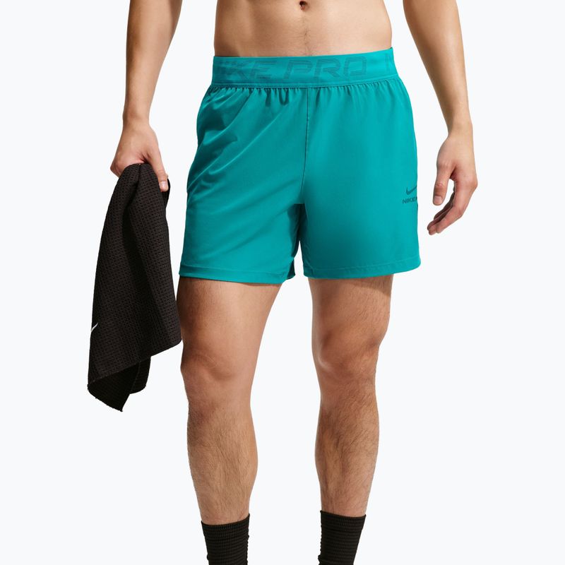 Pánské šortky Nike Pro Training Dri-Fit 6" energy/bright spruce 4