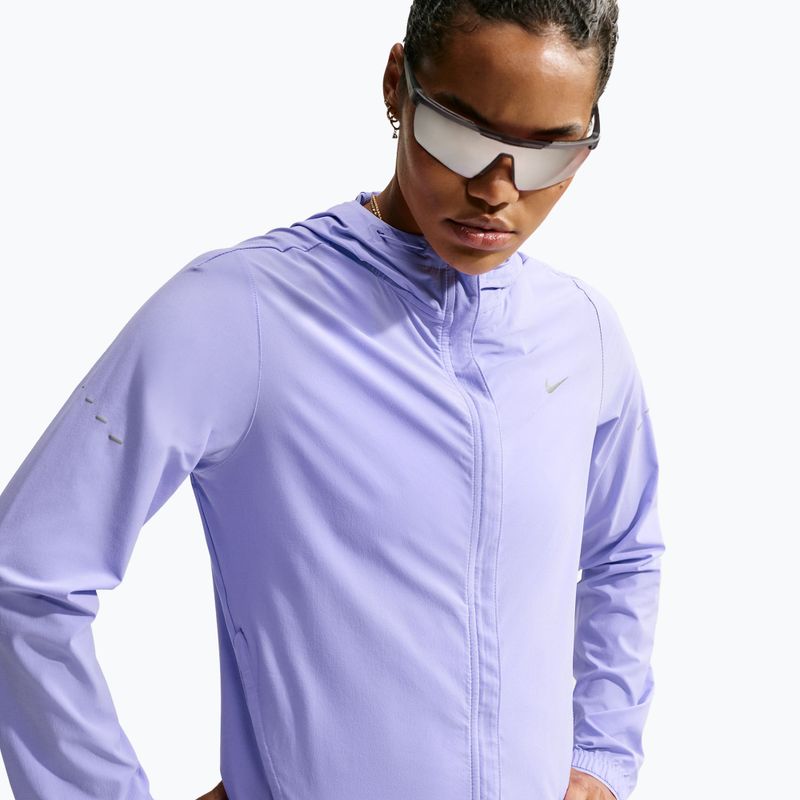 Dámská běžecká bunda Nike Swift Repel Packable purple pulse 8