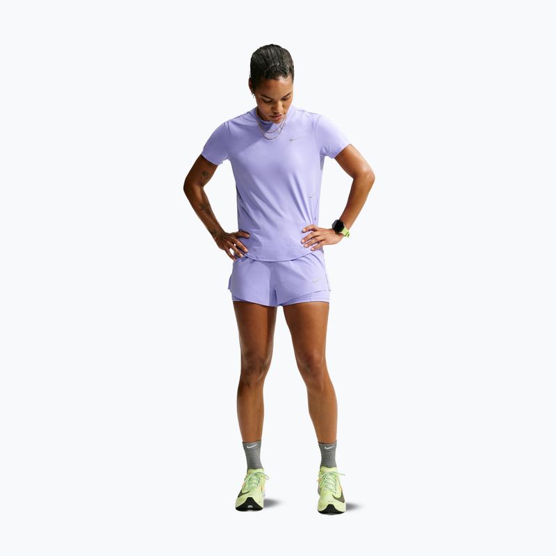 Dámské běžecké šortky Nike Swift Mid-Rise 2in1 purple pulse 2