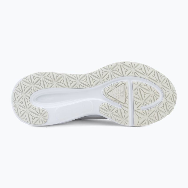 Dámské běžecké boty Nike Revolution 8 Utility white/off white/platinum tint 4