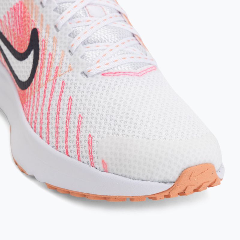 Dámské běžecké boty Nike Run Defy white/hyper pink/crimson bliss/gridiron 7