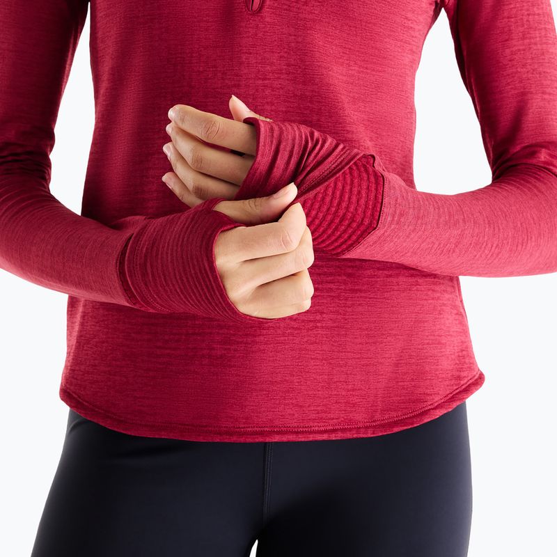 Dámské běžecké Longsleeve New Balance Athletics Heat Grid 1/2 Zip podium red 6