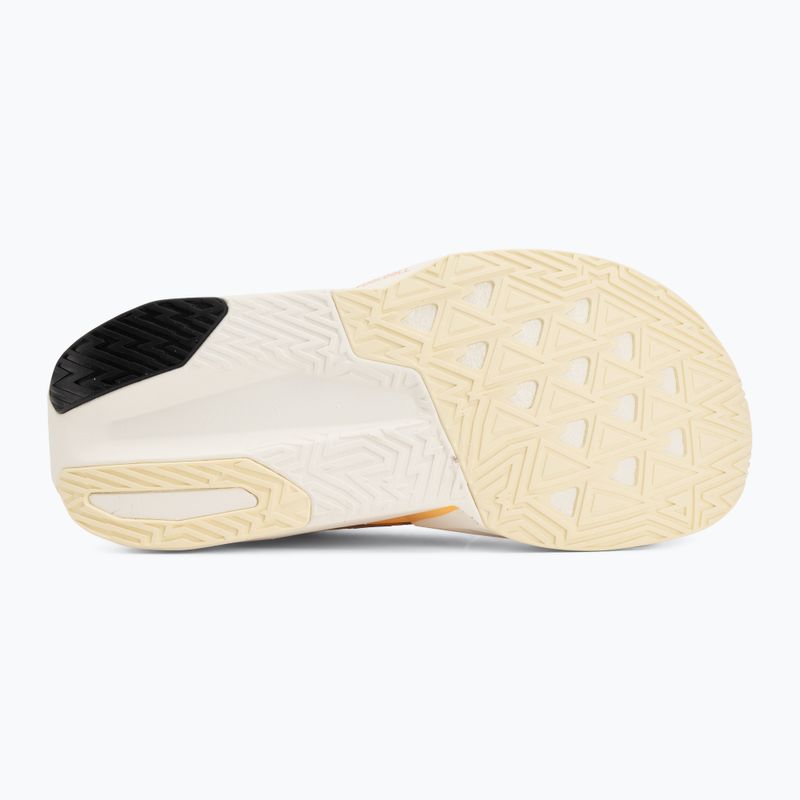 Dámské běžecké boty New Balance FuelCell Rebel V5 calcium/gumdrop 4