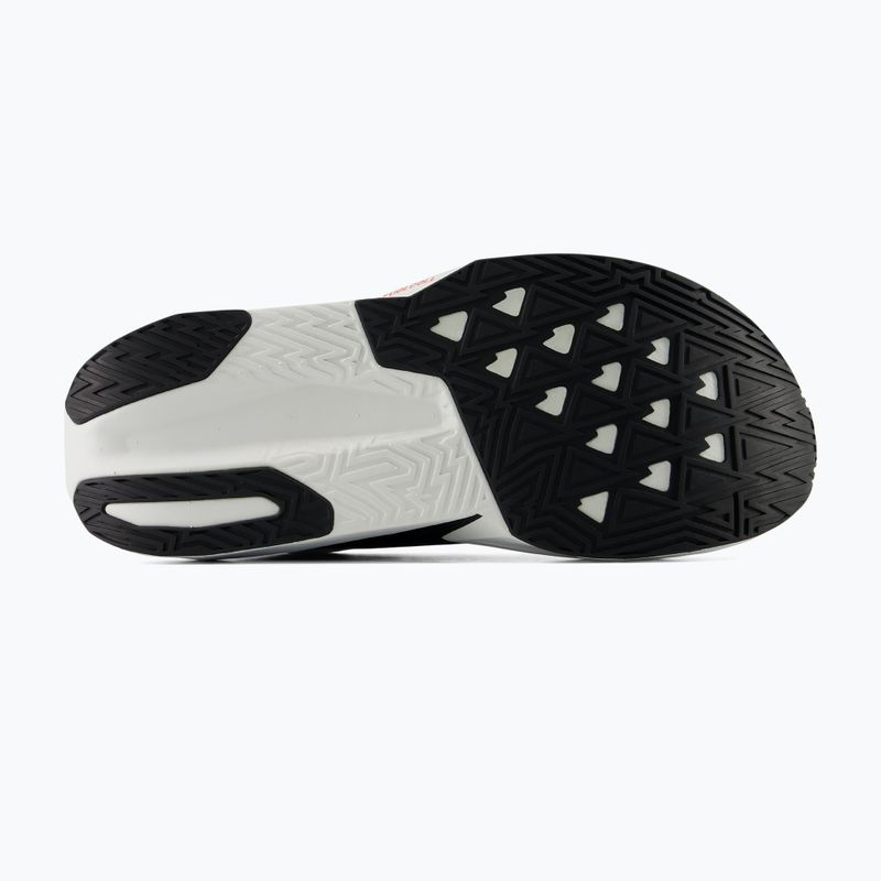 Pánské běžecké boty New Balance FuelCell Rebel V5 white/neo flame 4