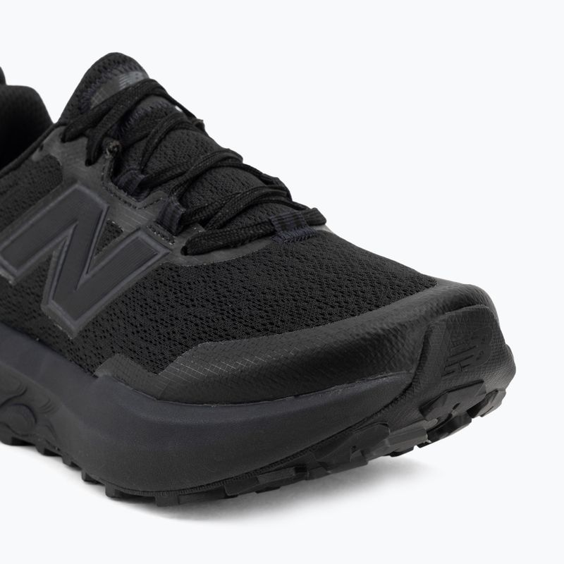 Pánské běžecké boty New Balance Fresh Foam Garoe V2 black/dark night/neo flame 7