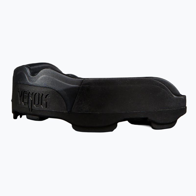 Chránič čelisti Venum Predator Mouthguard black/black/red 3
