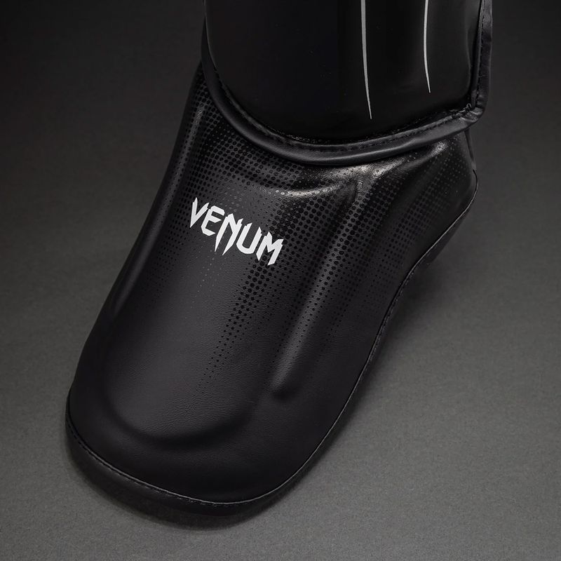 Chrániče holení a chodidel Venum Stealth Shin black/white 3