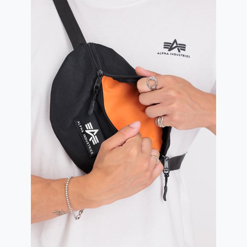 Ledvinka Alpha Industries Rubber Print Waistbag black camo 3
