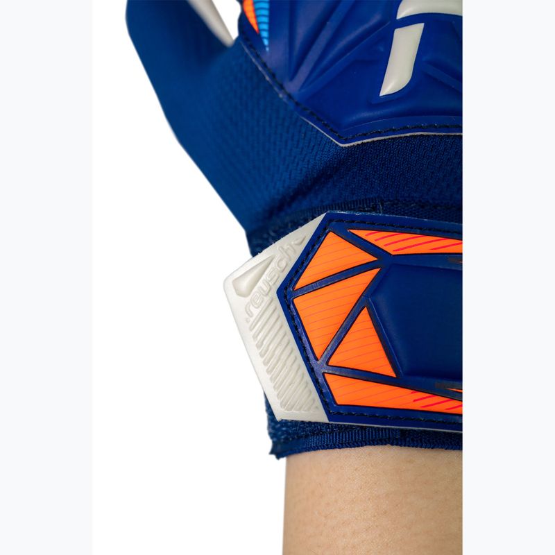 Dětské brankářské rukavice Reusch Attrakt Starter Solid Junior sharp blue/white/shocking orange 8