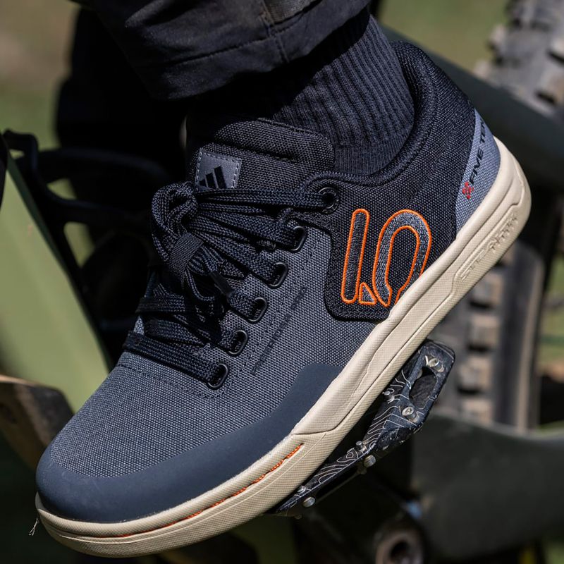 Dámské cyklistické boty adidas FIVE TEN Freerider Pro Canvas W grey six/grey four/impact orange 10