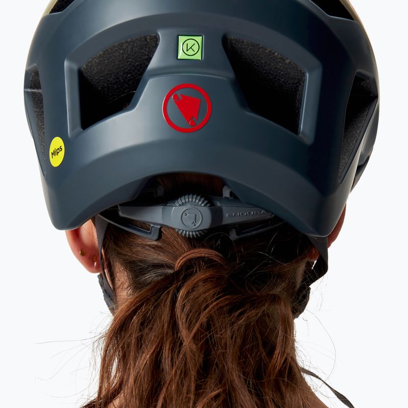 Cyklistická helma Endura MT500 MIPS mushroom 20