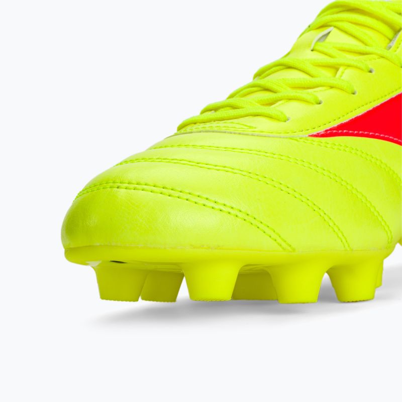 Pánské kopačky Mizuno Morelia II Club MD safety yellow/fiery coral 2/galaxy silver 9
