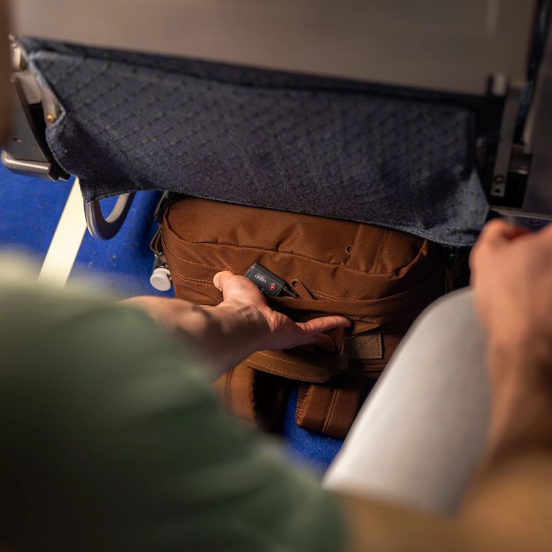 Cestovní batoh CabinZero Classic Tech 28 l redwood 14