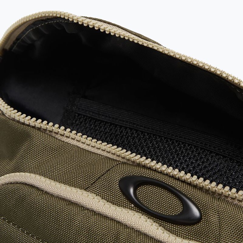 Ledvinka Oakley Enduro Belt Bag 4,5 l army green/pebble 3