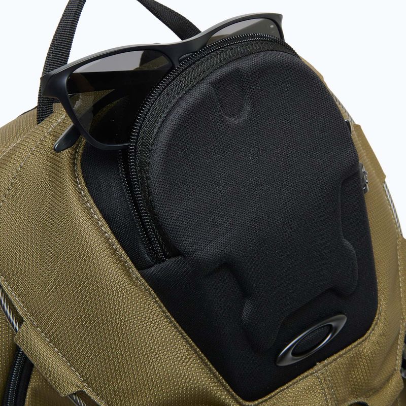 Turistický batoh Oakley Bathroom Sink RC 21 l army green 4