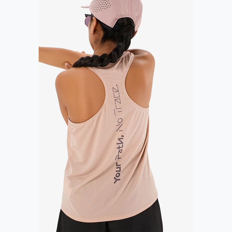 Dámské běžecké tričko NNormal Race Tank dusty pink 2