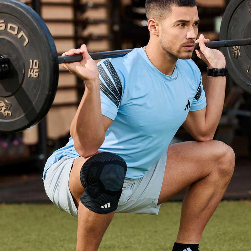 Kompresní pás na koleno adidas Essential Knee Support black 9